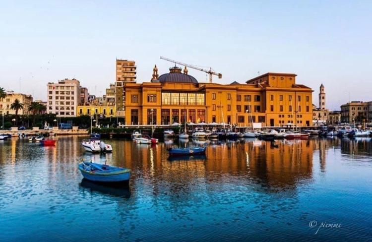 Apartamento Casa di Fló Bari Exterior foto