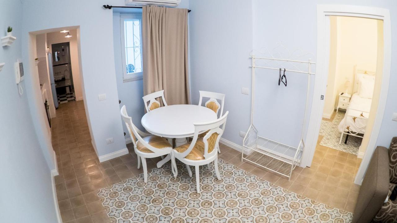 Apartamento Casa di Fló Bari Exterior foto